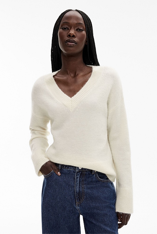 Tactile V Neck Knit