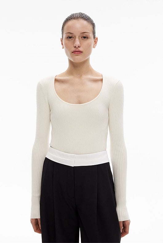 Scoop Neck Long Sleeve Knit