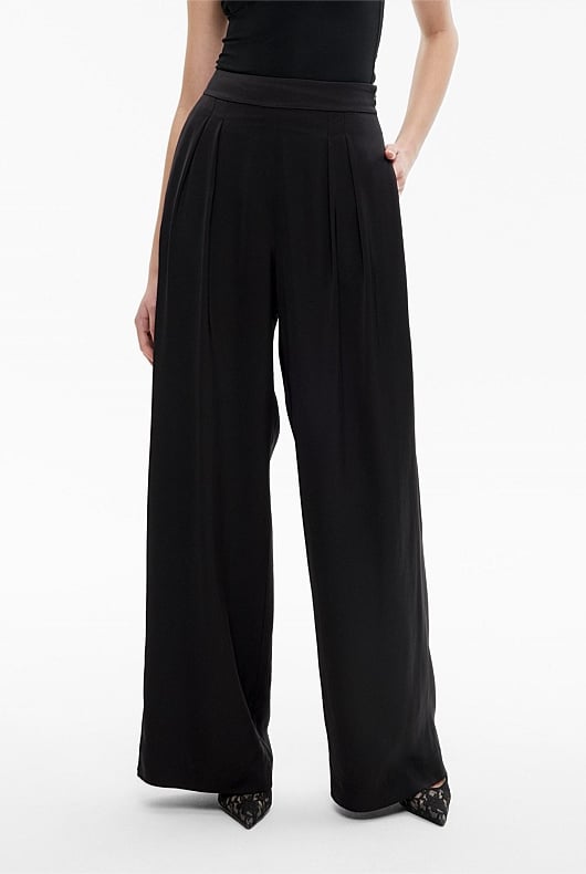 Pleat Fluid Pant