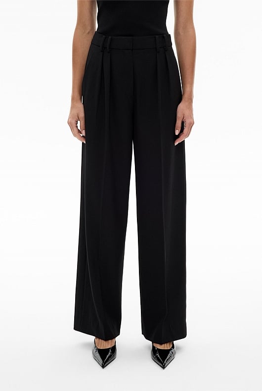 Soft Pleat Pant