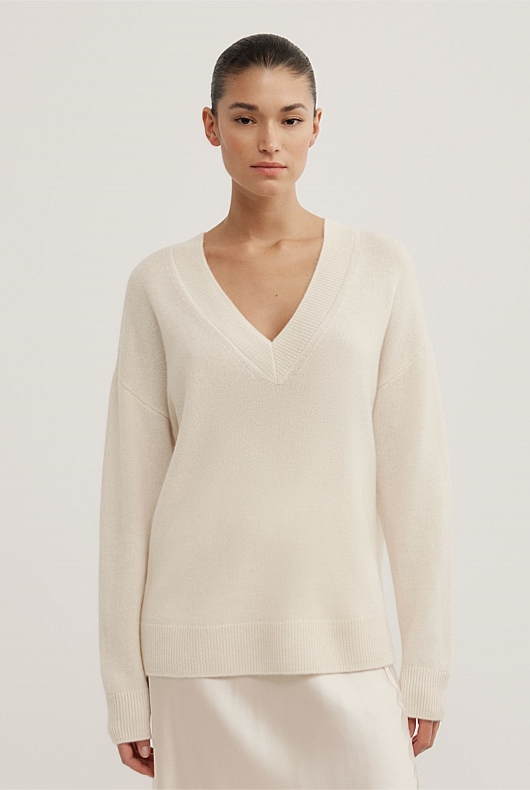 Cashmere V-Neck Knit