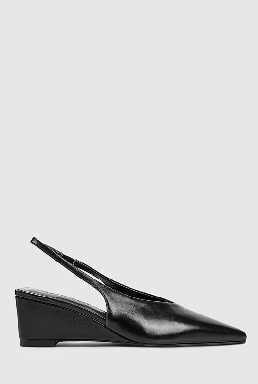 Ayvie Wedge