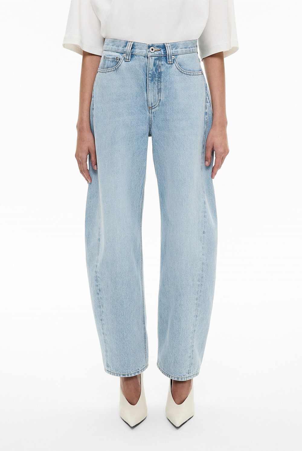 Barrel Leg Jeans