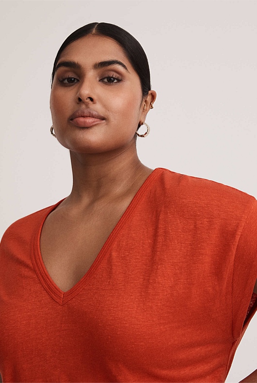 Tangelo Linen V Neck Tee Women's Short Sleeve Tops Witchery