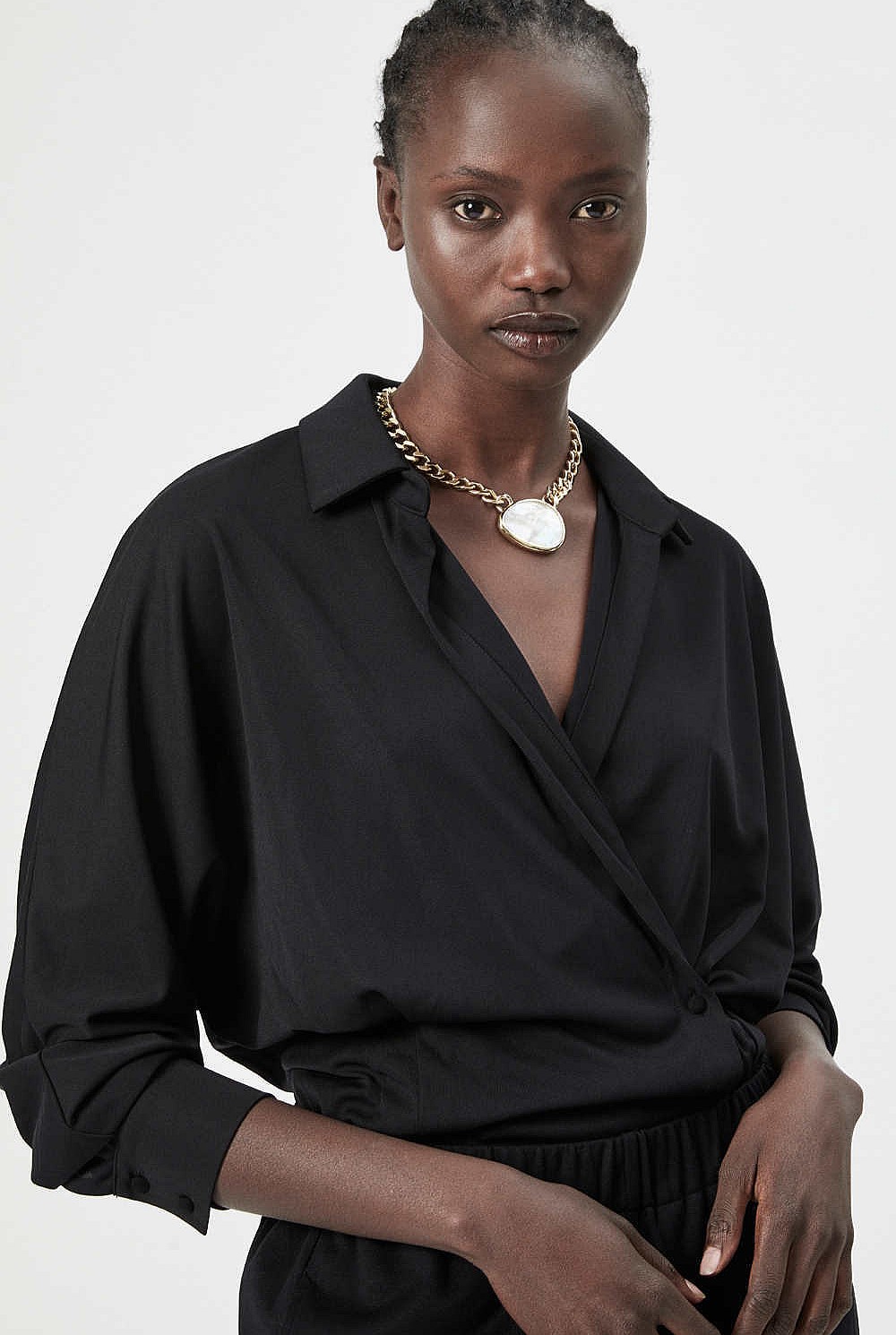 Button Detail Top