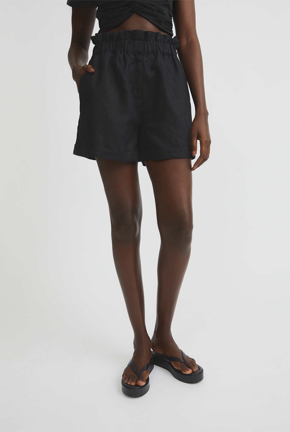 Waist Detail Linen Short