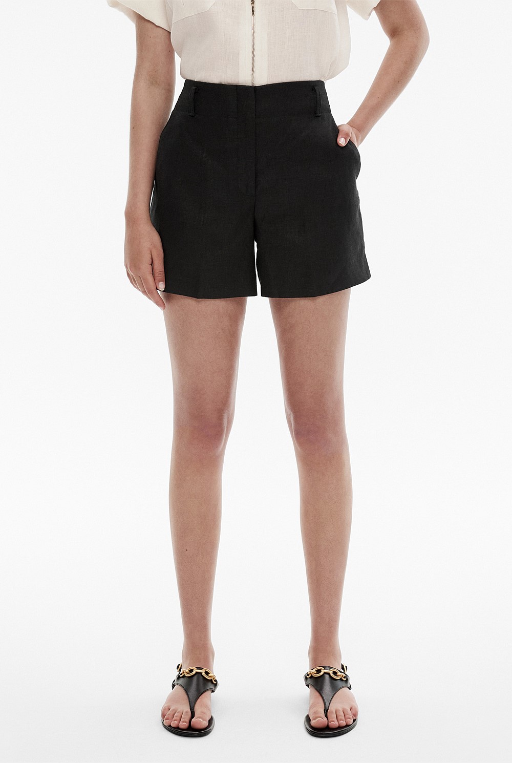Linen Short