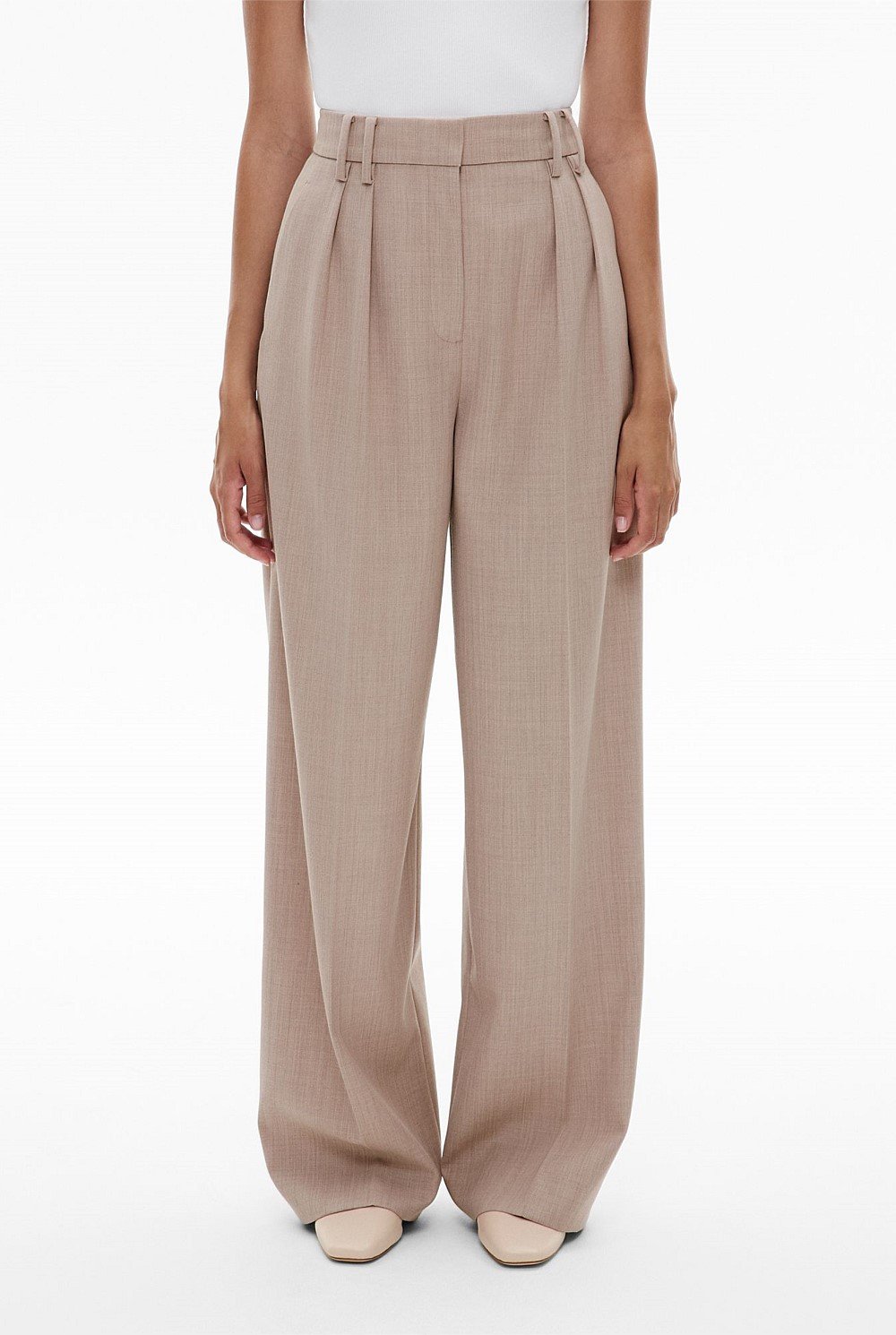 Soft Pleat Pant