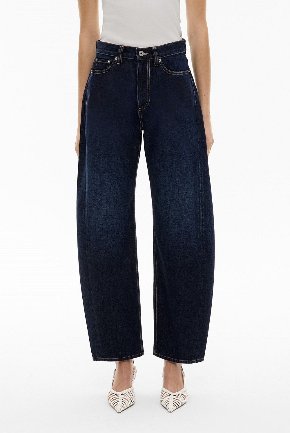 Barrel Leg Jeans
