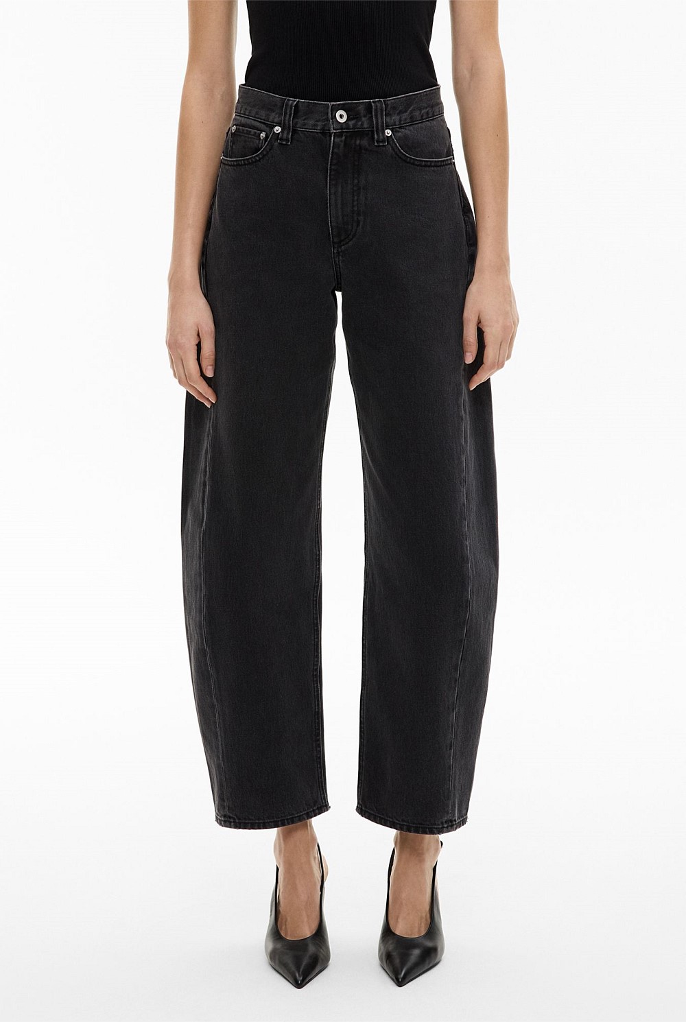 Barrel Leg Jeans