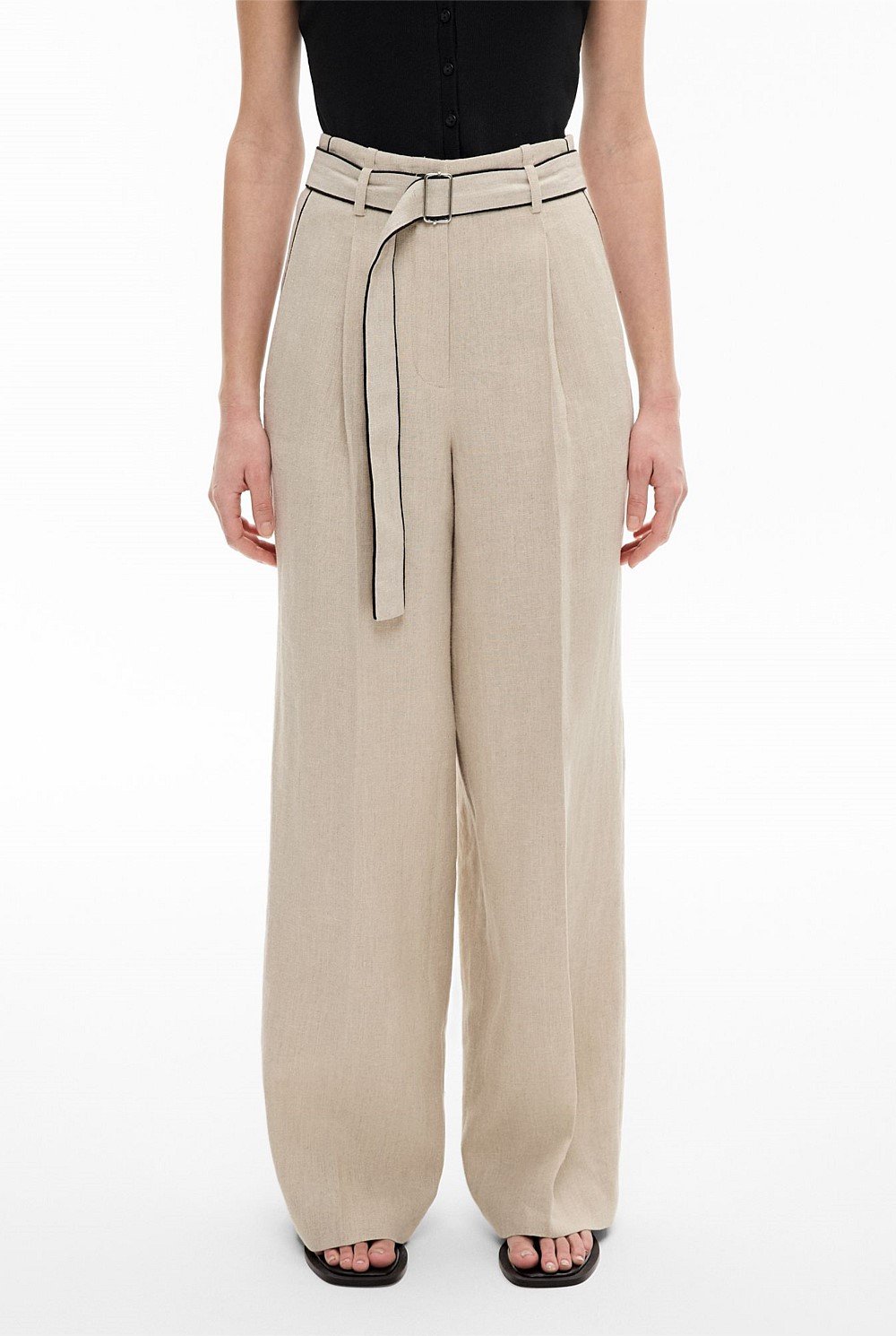 Belt Detail Linen Pants