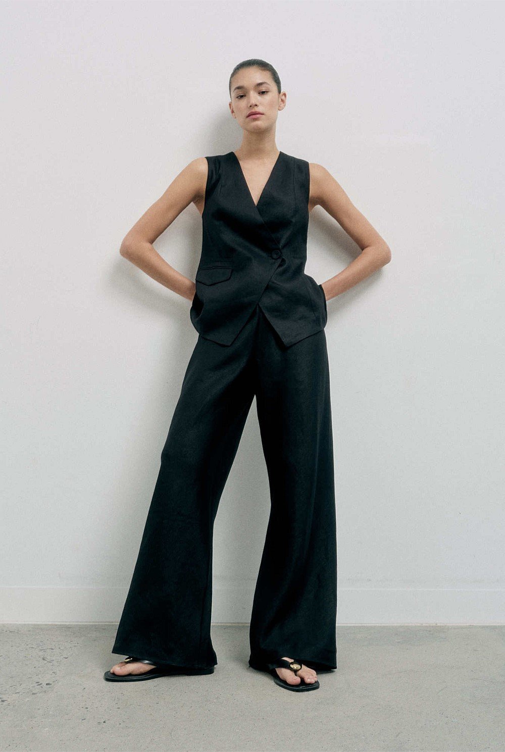 Overlap Button Vest