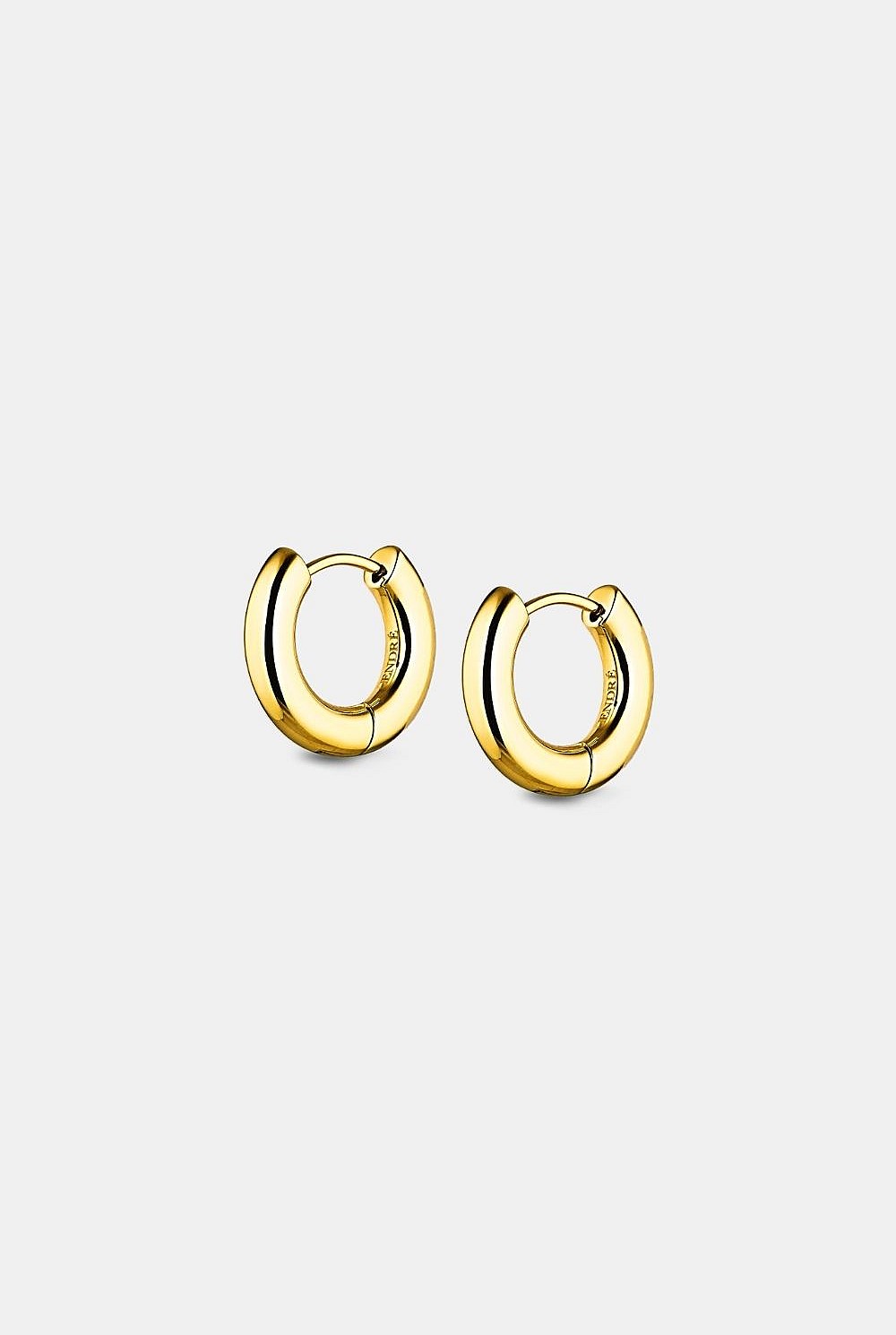 Rosie Huggie Earrings | 18k Gold