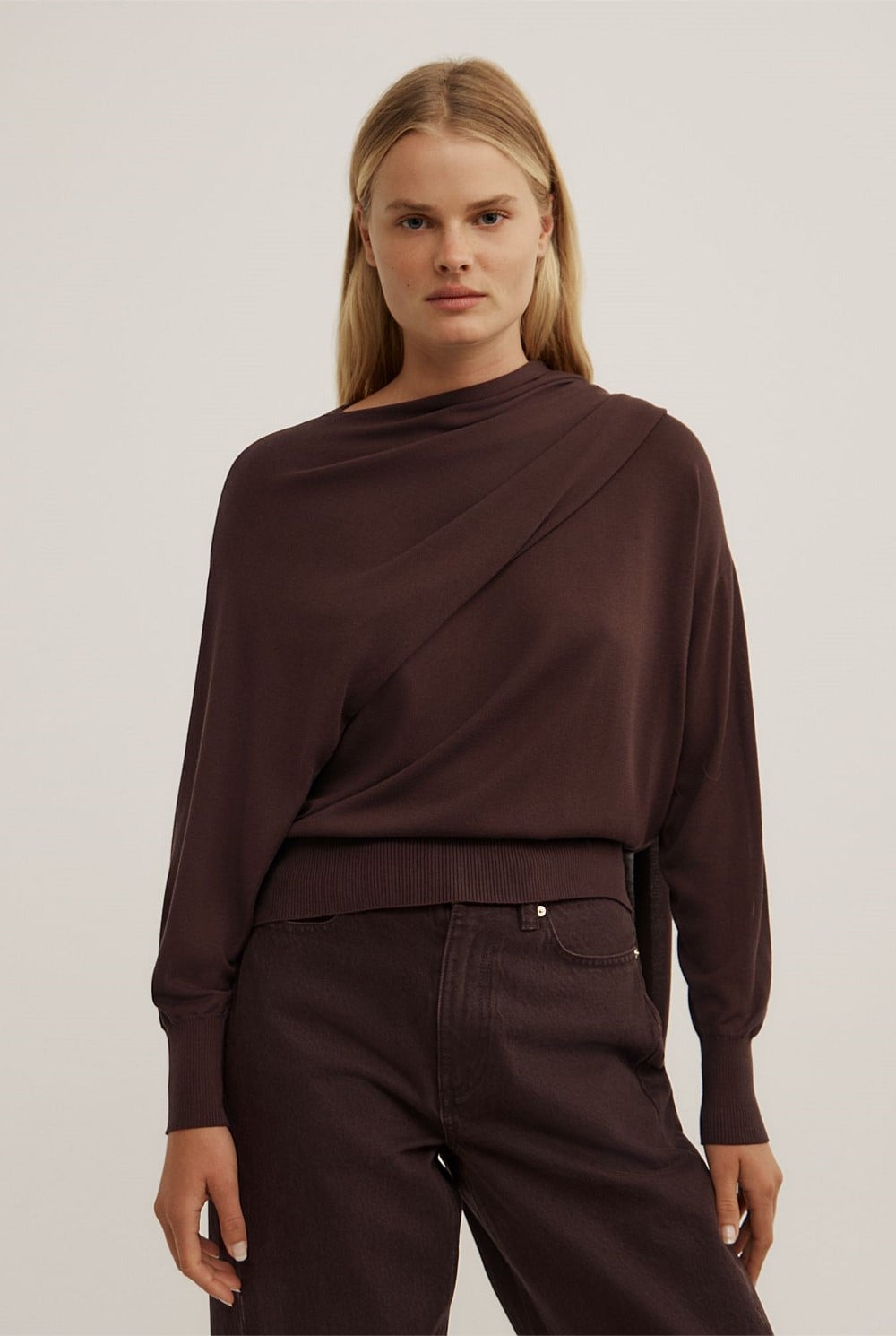 Crew Neck Scarf Knit