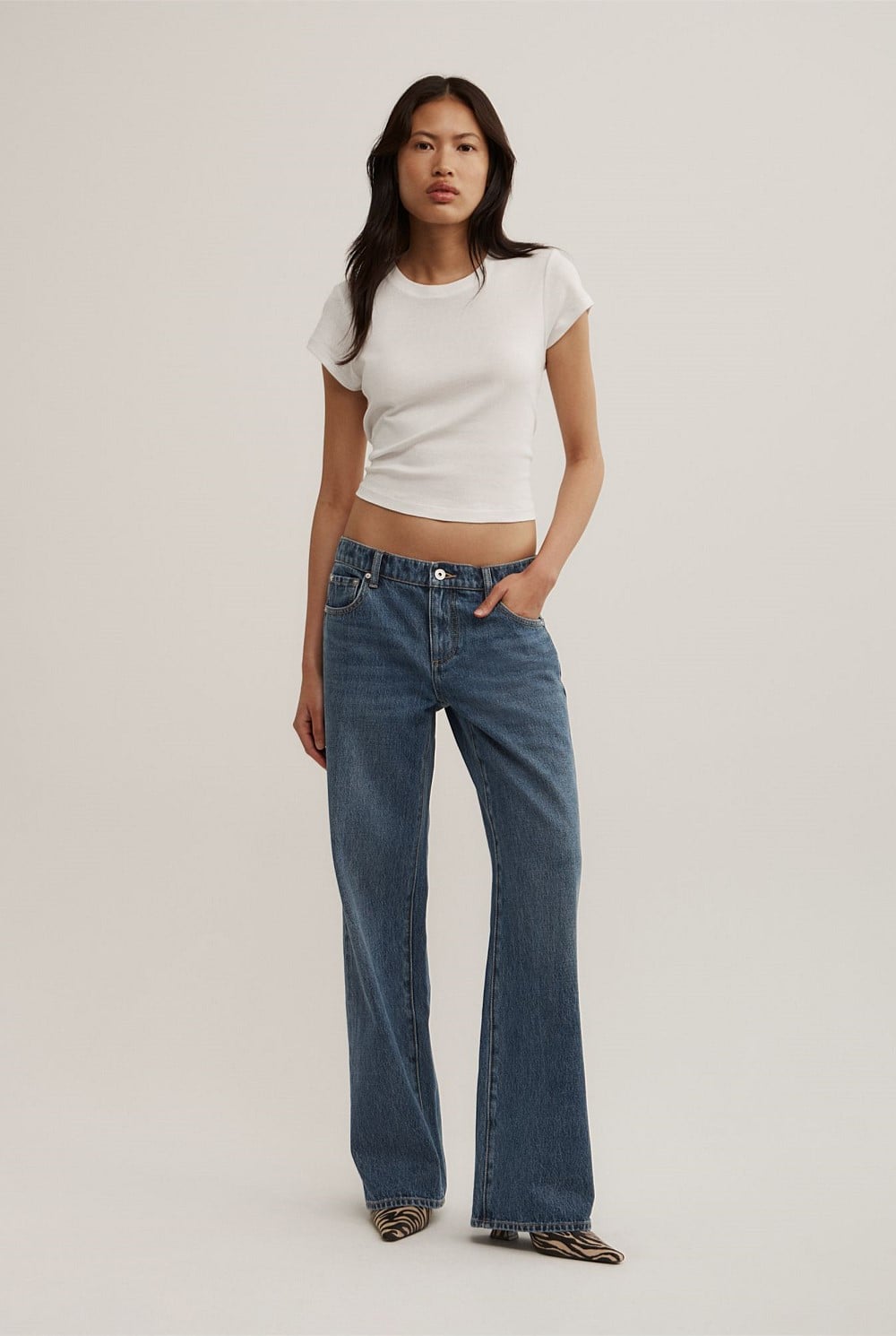 Low Rise Relaxed Jeans