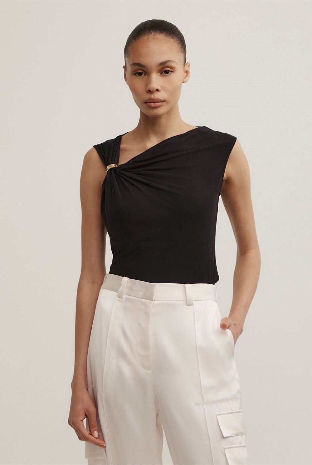 Trim Detail Top