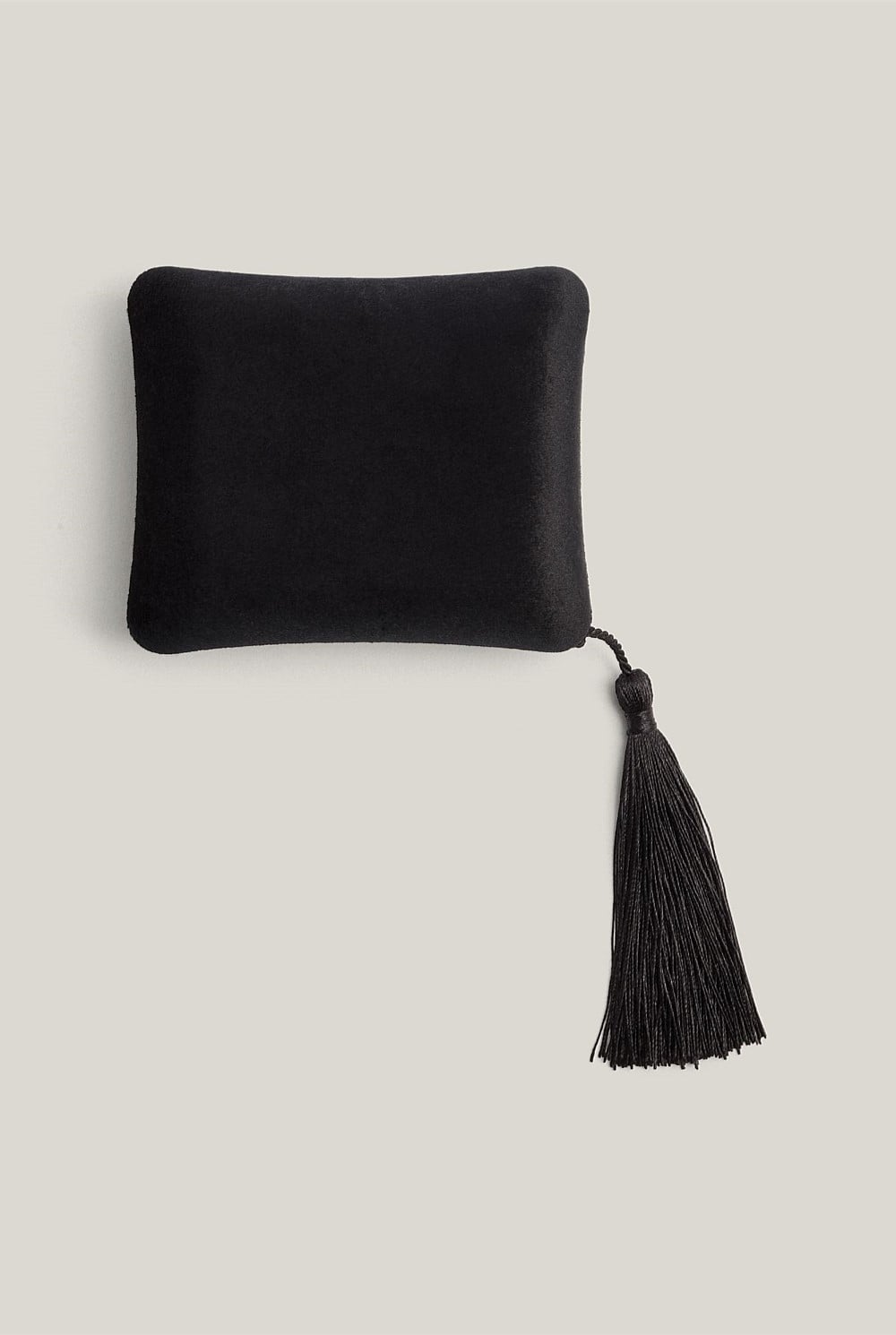 Tassel Jewel Case