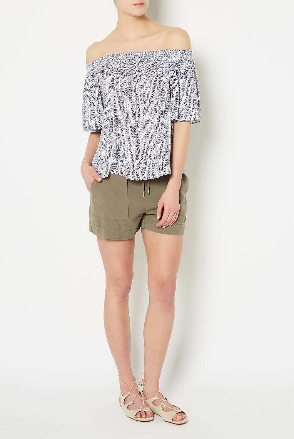 Tuck Pocket Short