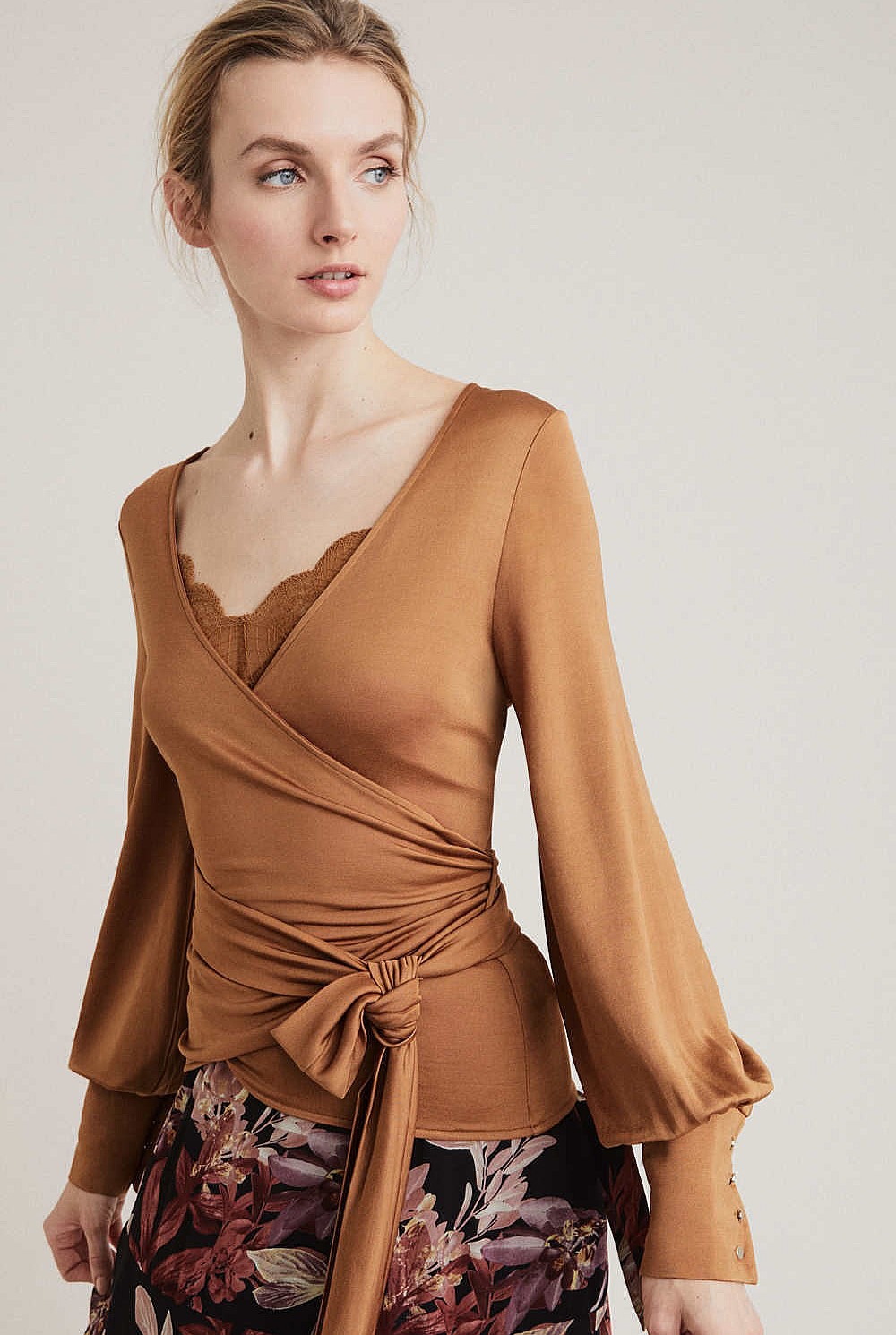 Long Sleeve V Neck Wrap