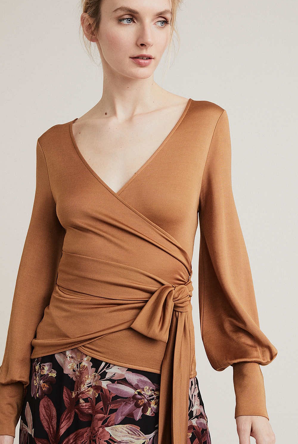 Long Sleeve V Neck Wrap