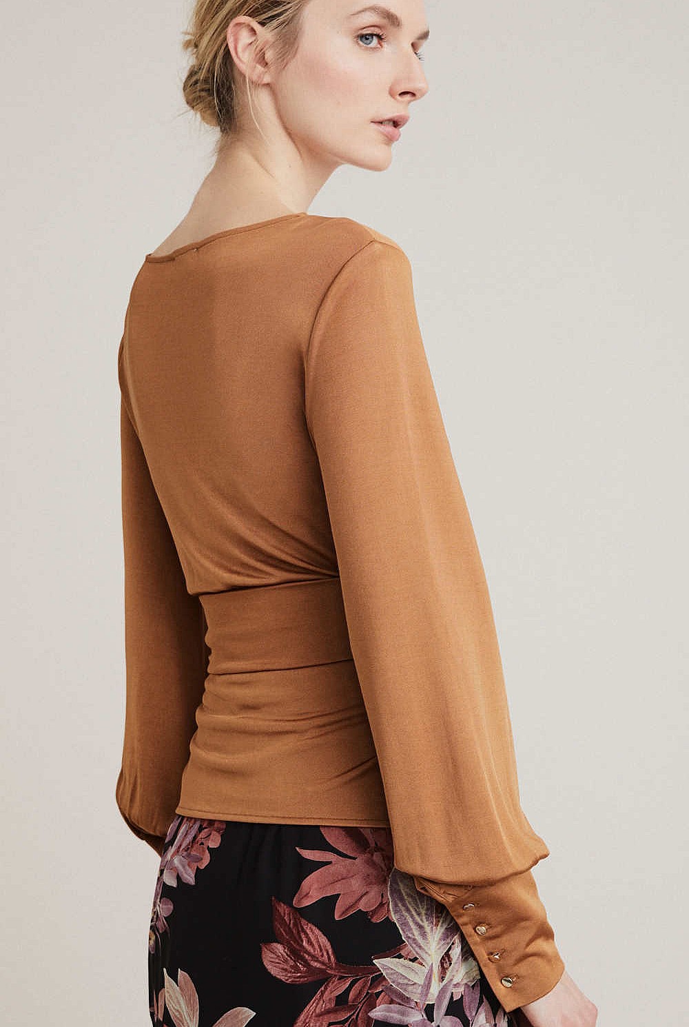 Long Sleeve V Neck Wrap