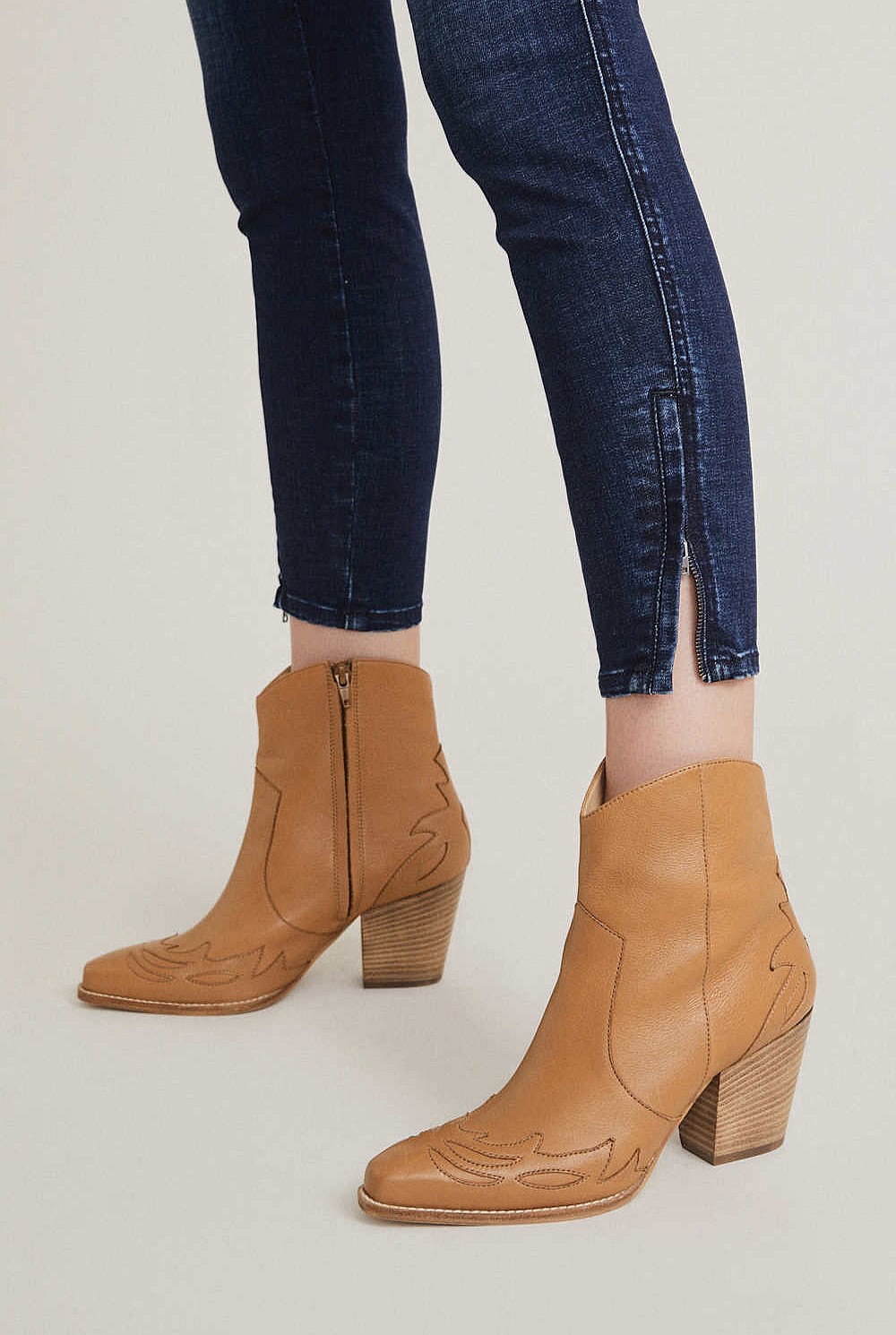 Mila Zip Jean Blue