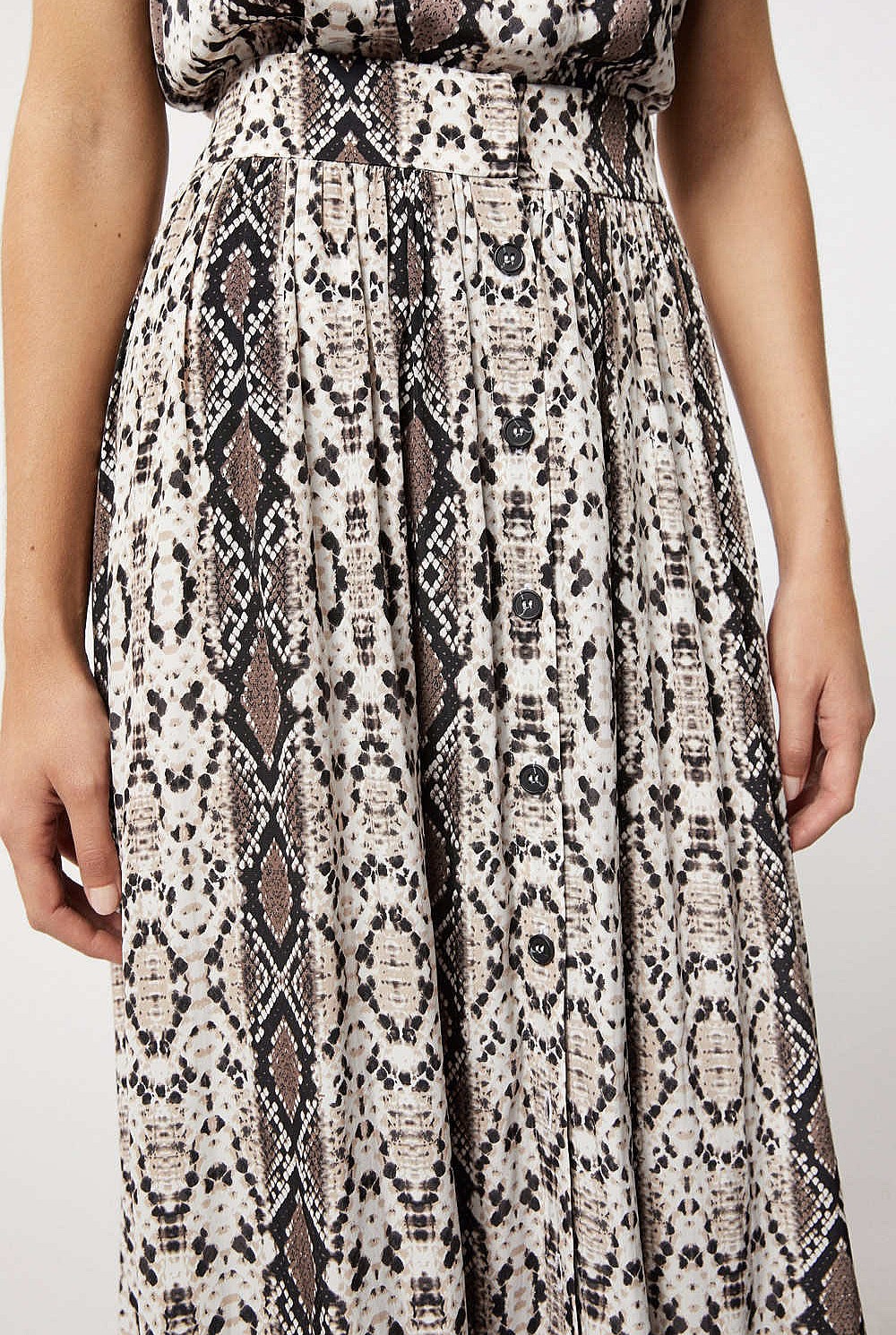 Snake Button Skirt