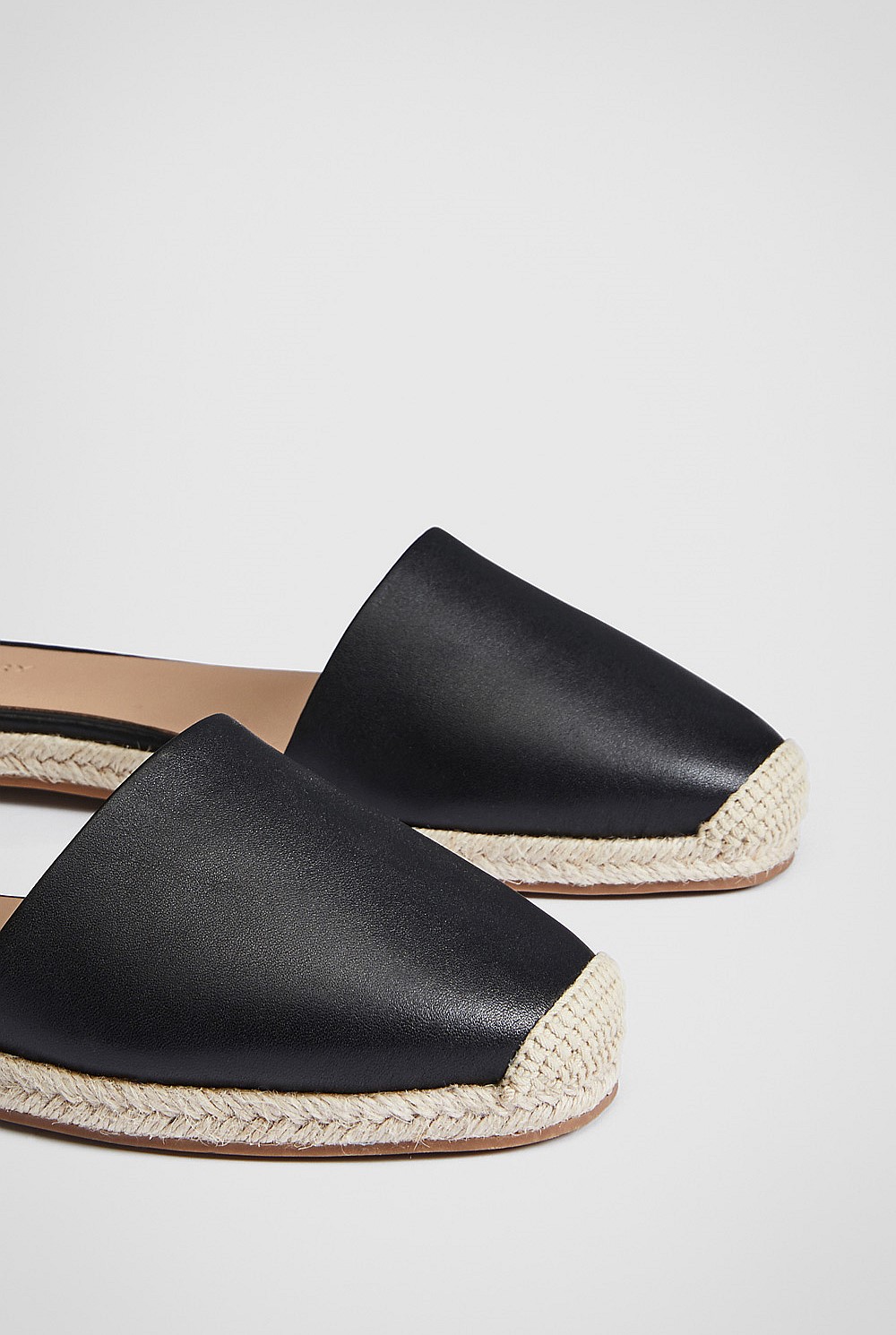 Hart Leather Flat