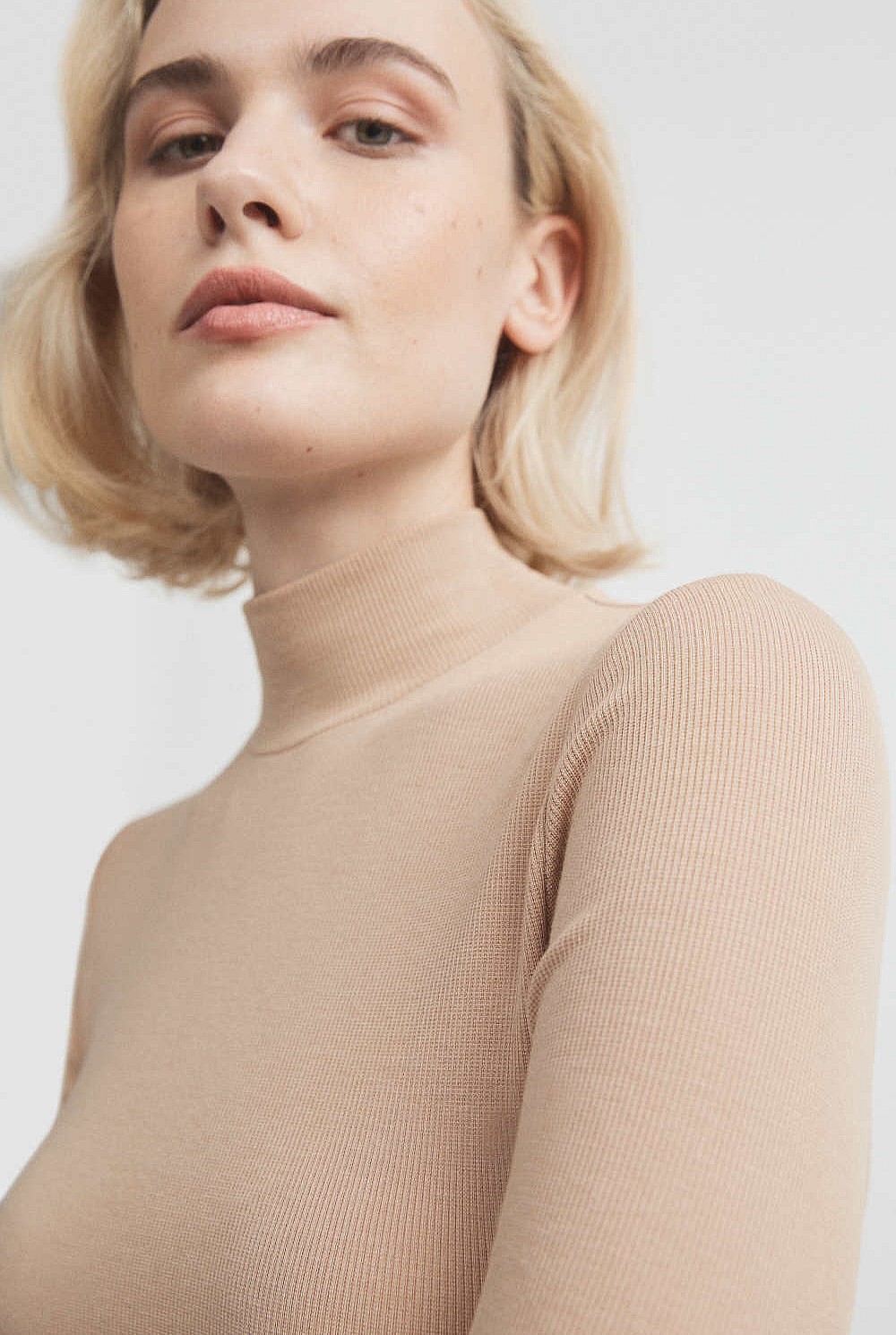 Rib Turtle Neck