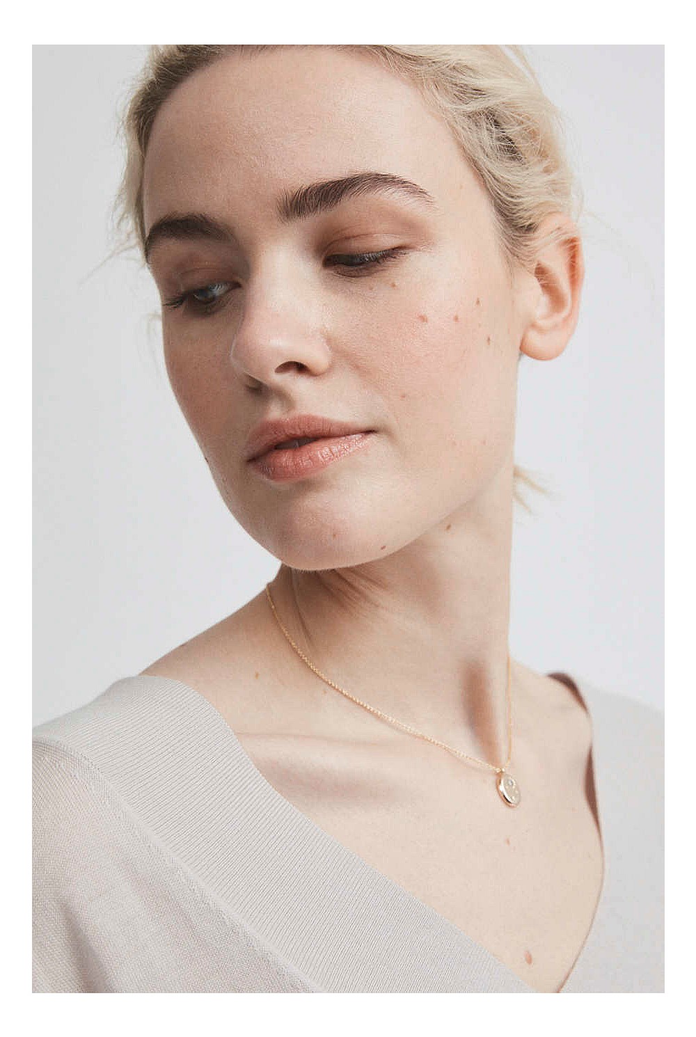 Merino V Neck Knit