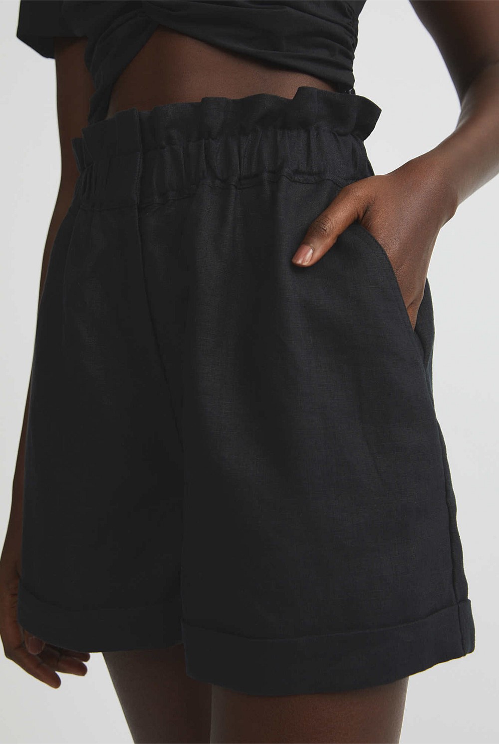 Waist Detail Linen Short