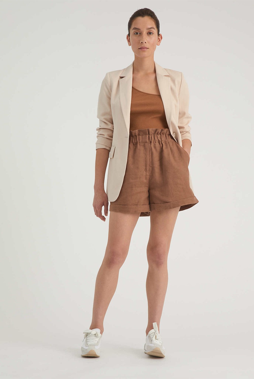 Waist Detail Linen Short