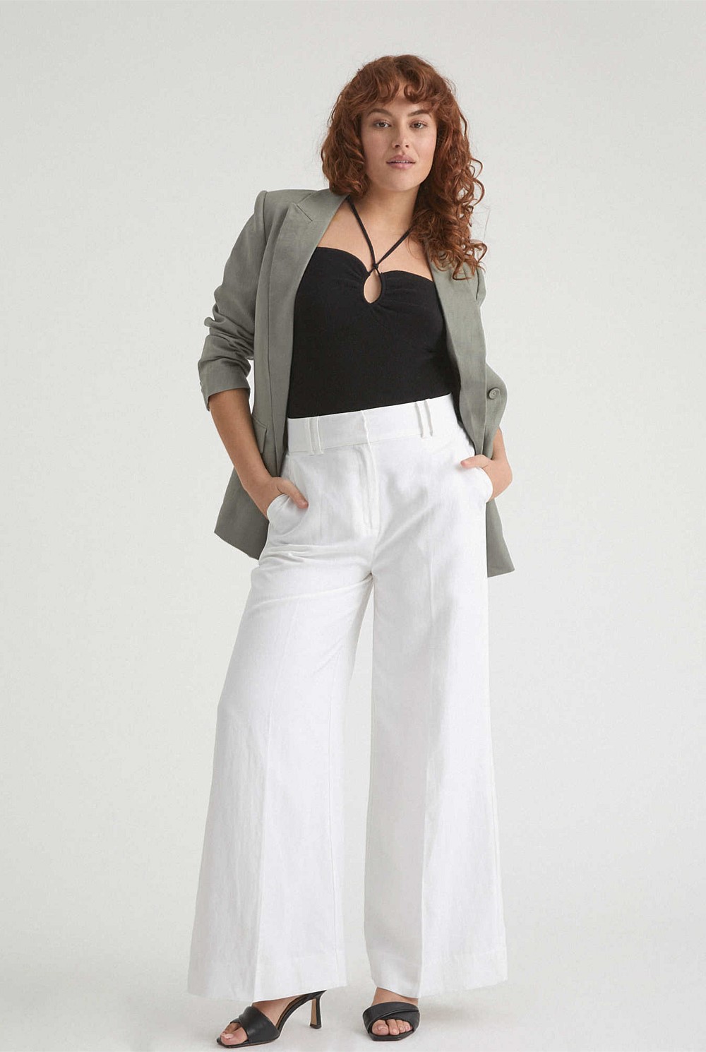 Relaxed Linen Blazer