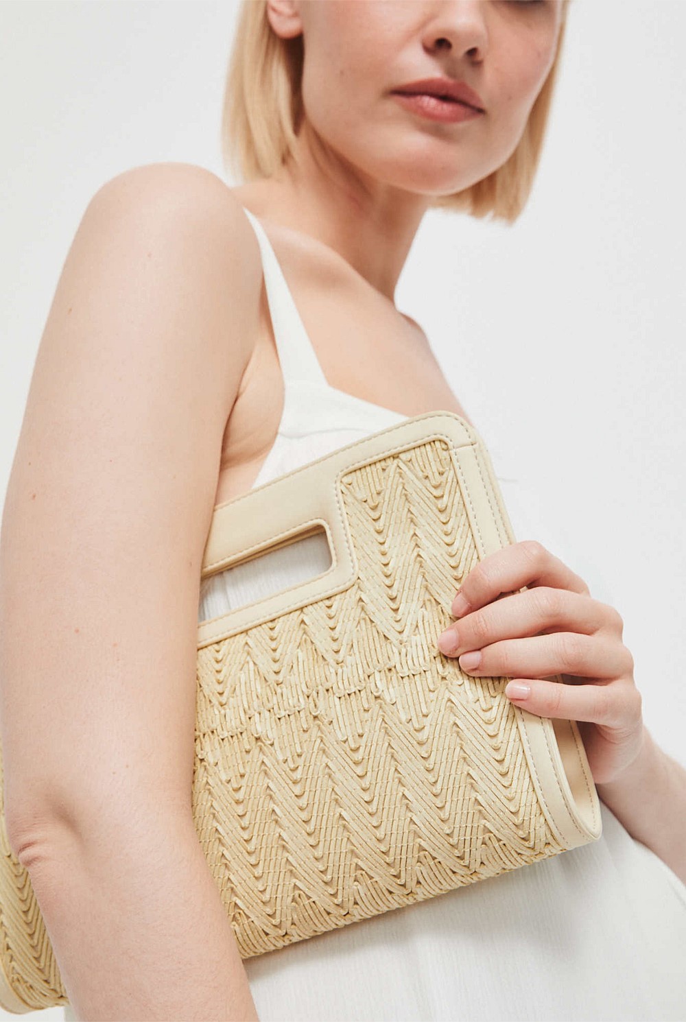 Leon Woven Clutch