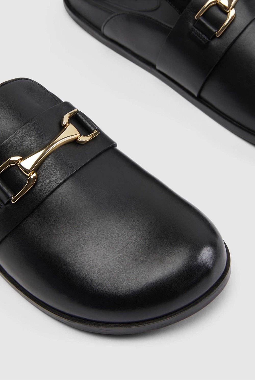 Madrid Leather Slide