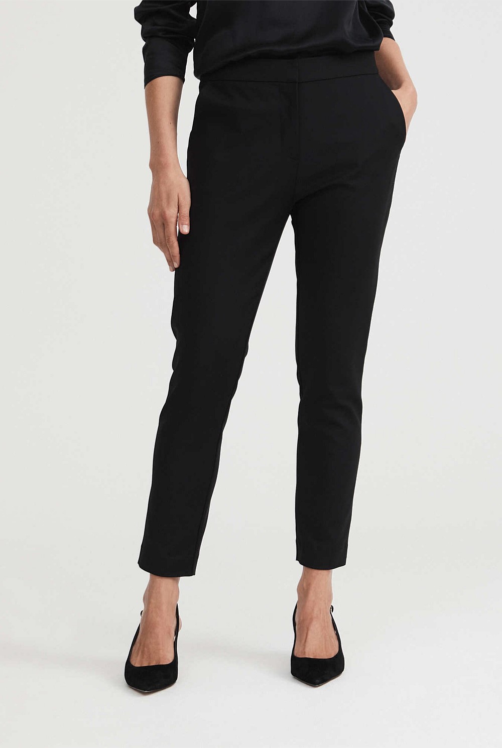 Slim Cropped Pant