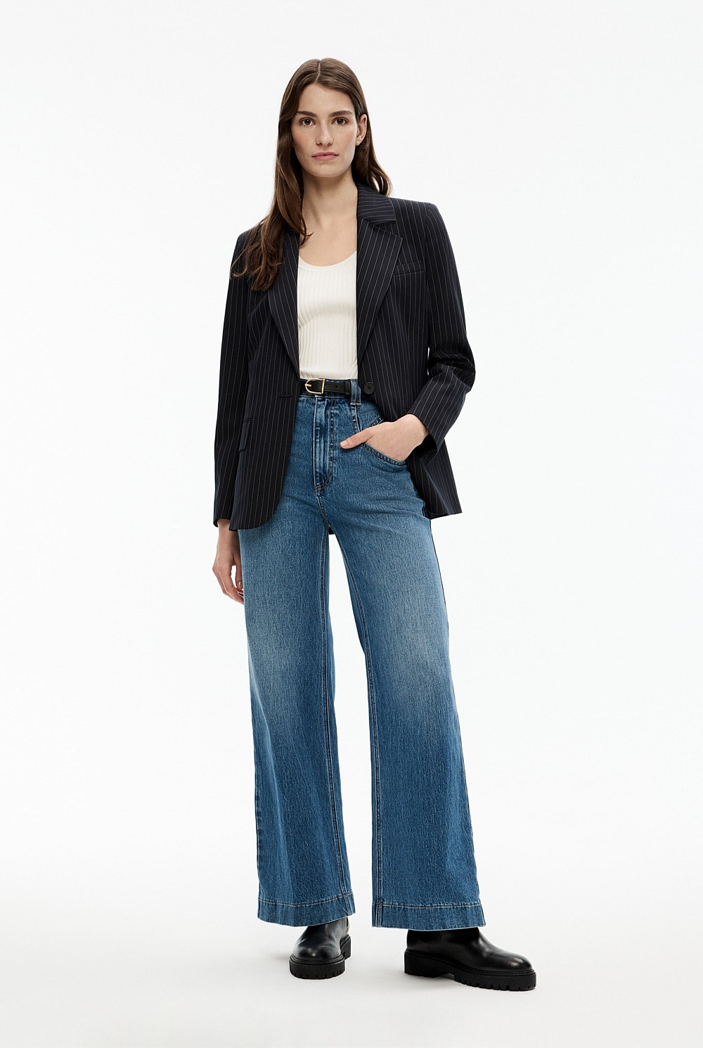 Wide Leg Angled Pocket Jean