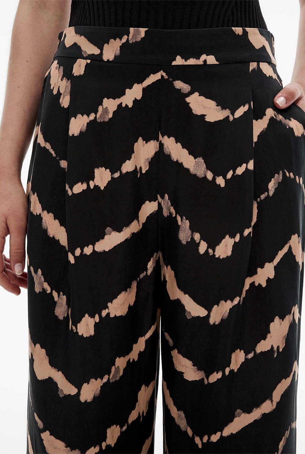 Cupro Print Pull On Pant