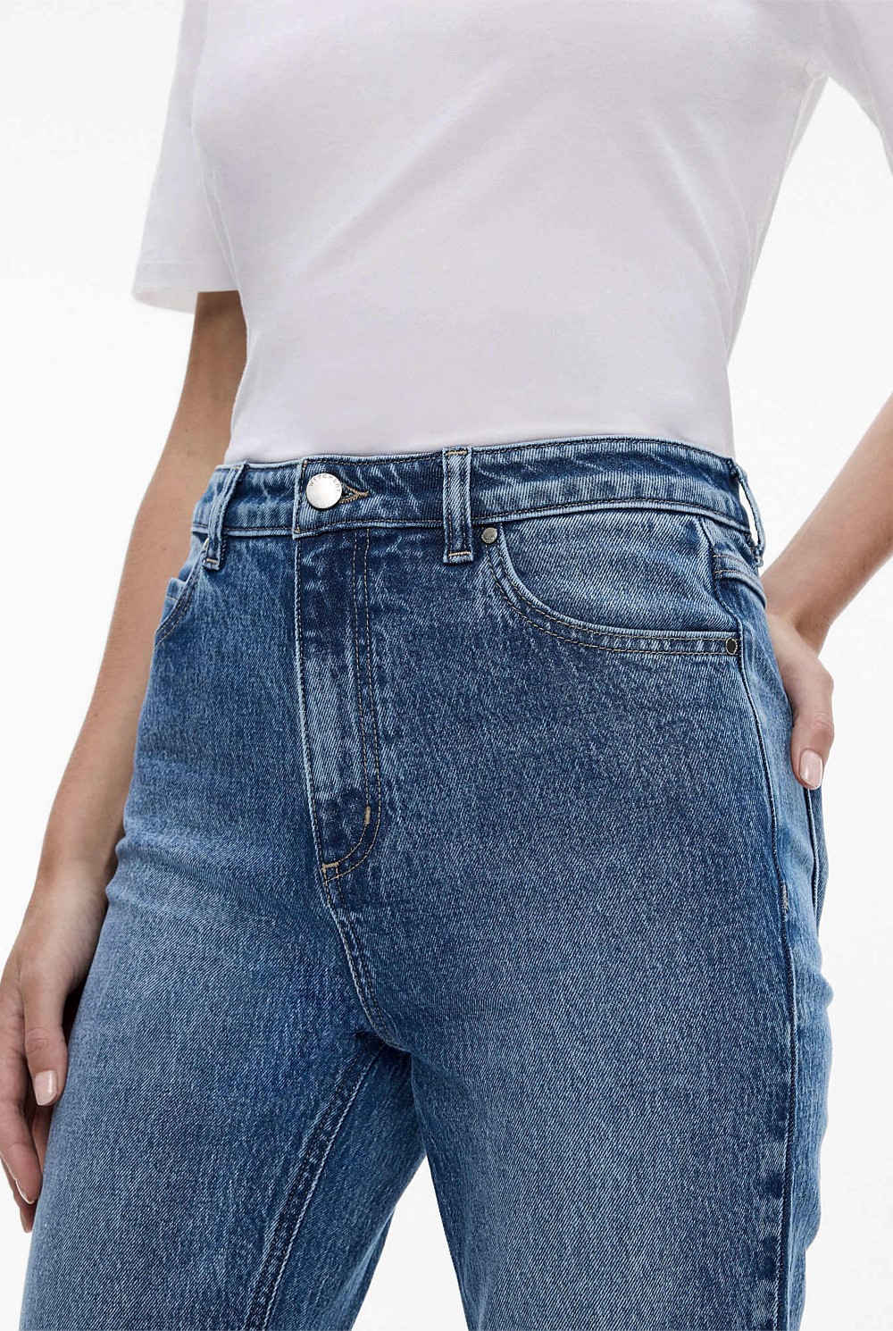 Slim Straight Jean