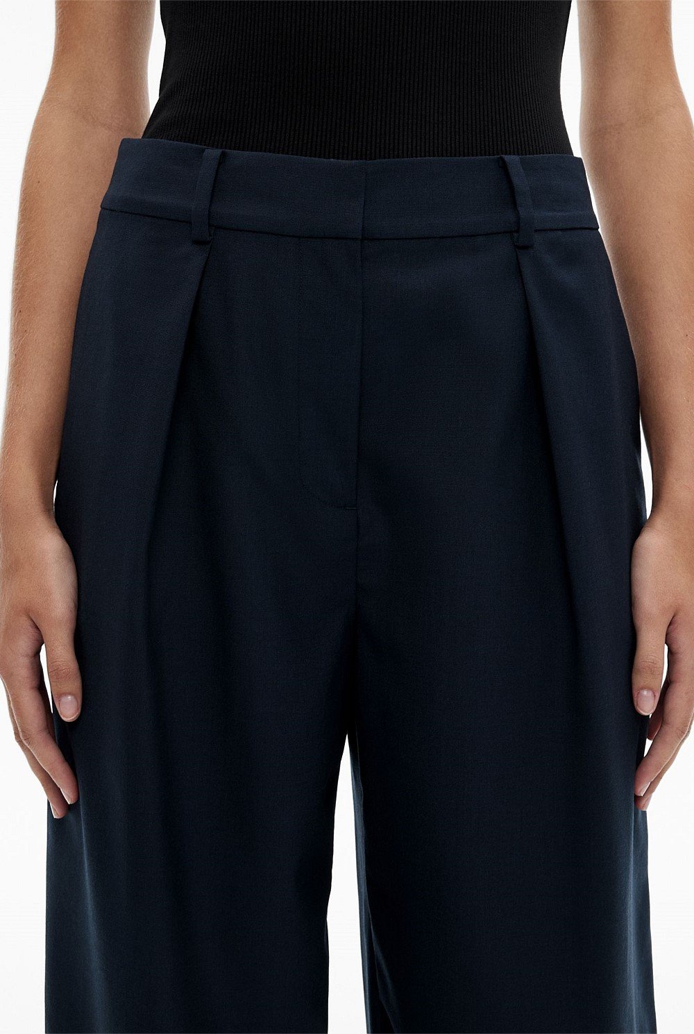 Pleat Detail Pant