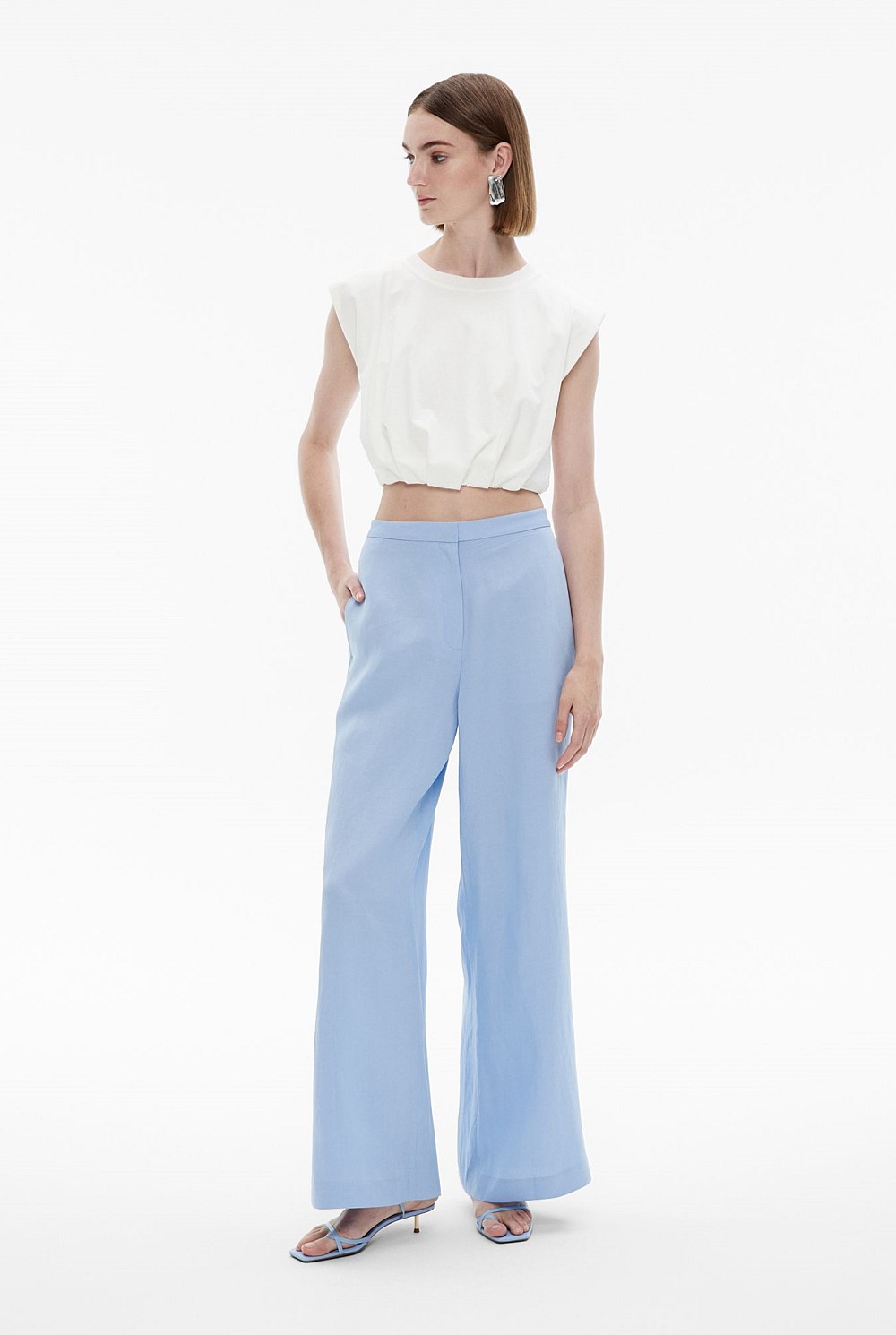 Clean Wide Leg Pant