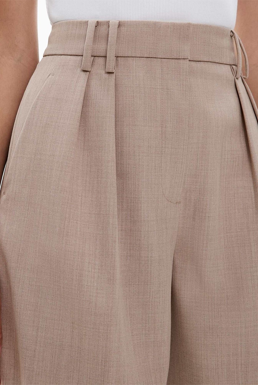 Soft Pleat Pant