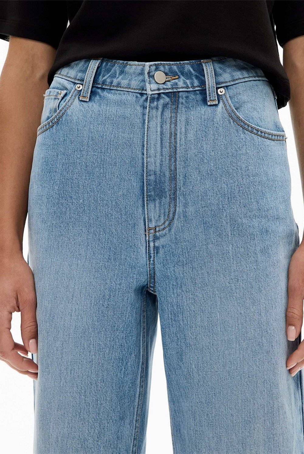 Hi Rise Wide Leg Jean