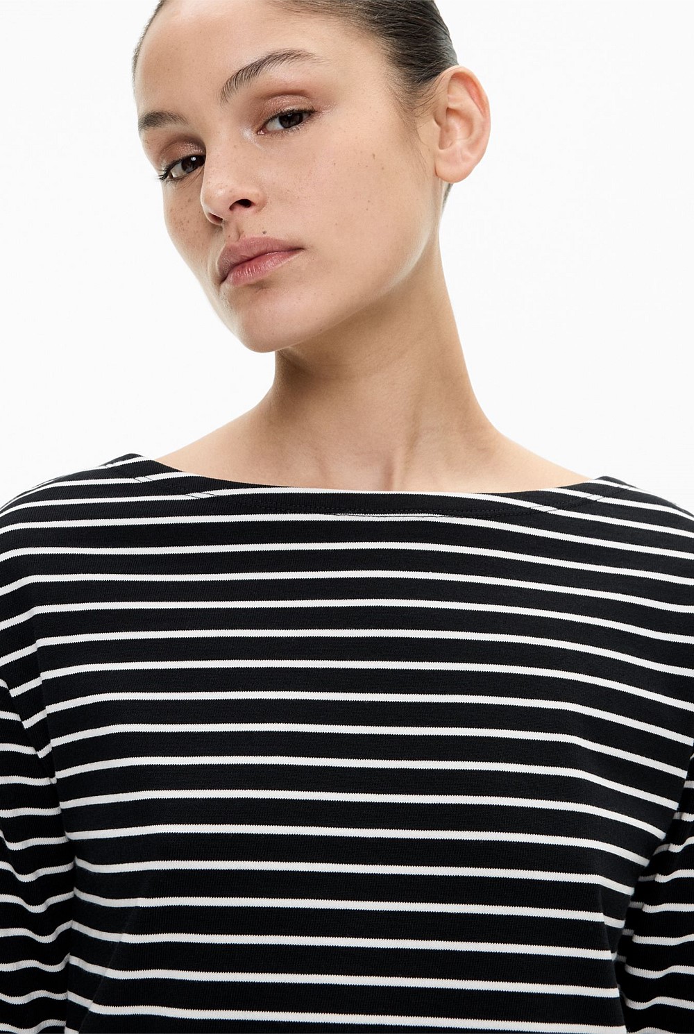 Cropped Long Sleeve Top