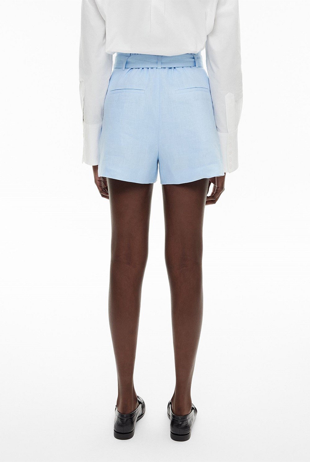 Belt Detail Linen Shorts