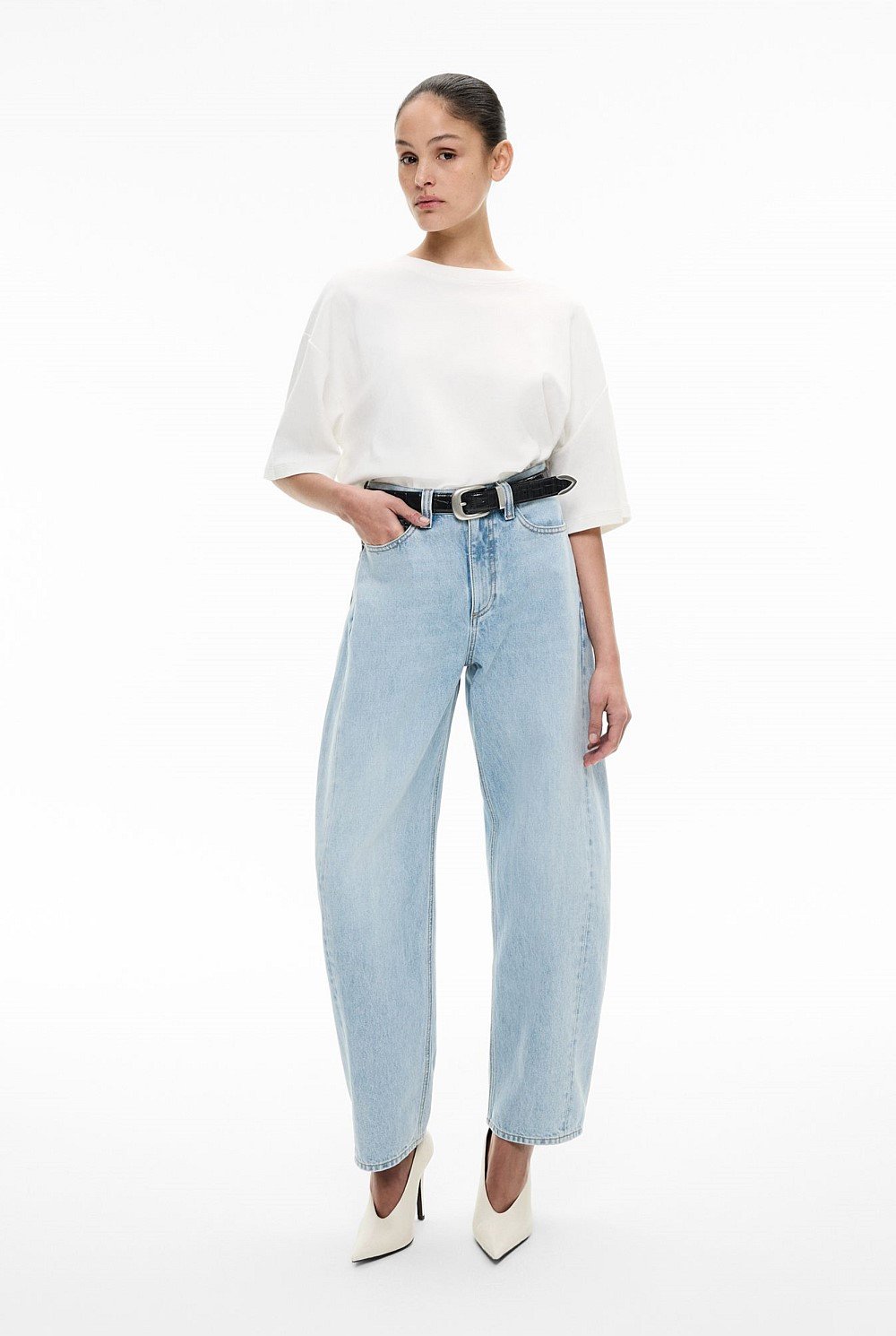 Barrel Leg Jeans