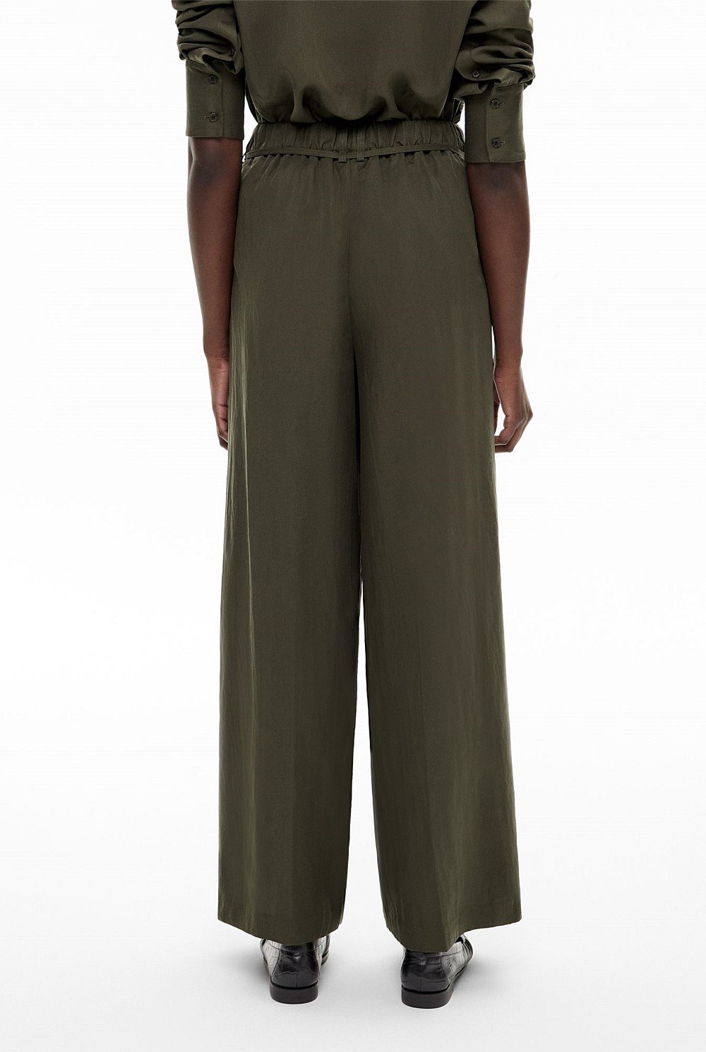 Fine Belt Detail Pants