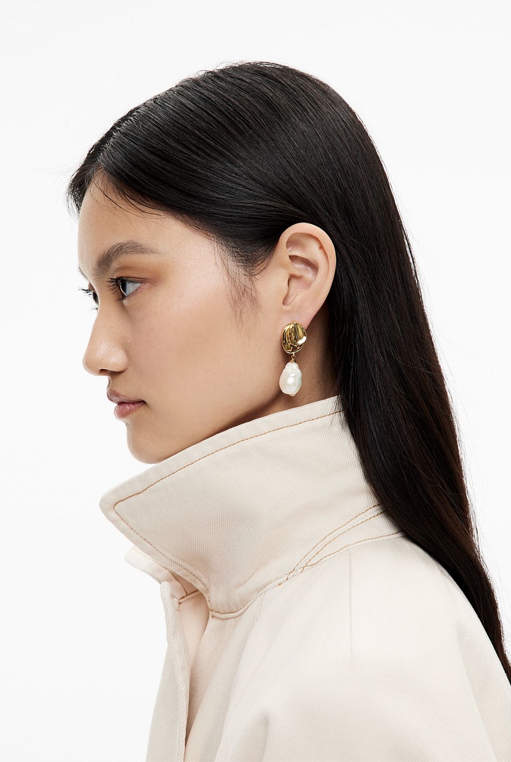 Lily Pearl Earrings
