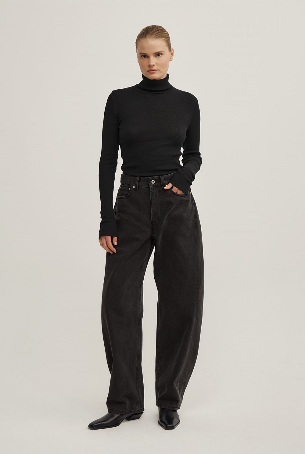 Barrel Leg Jeans