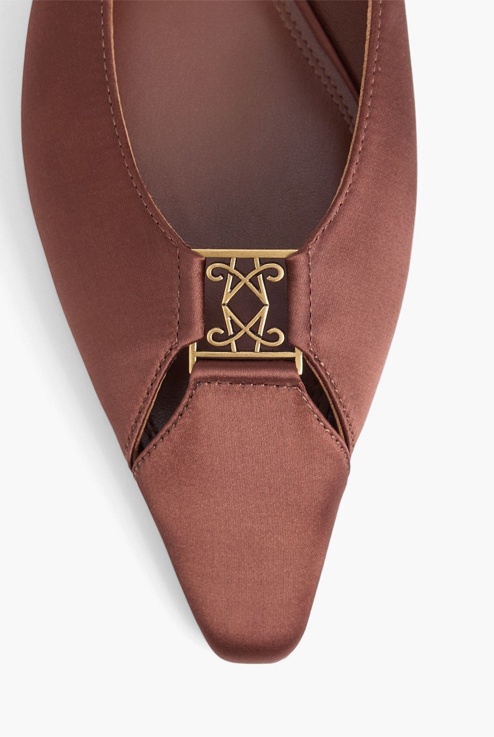 Nikki Flats